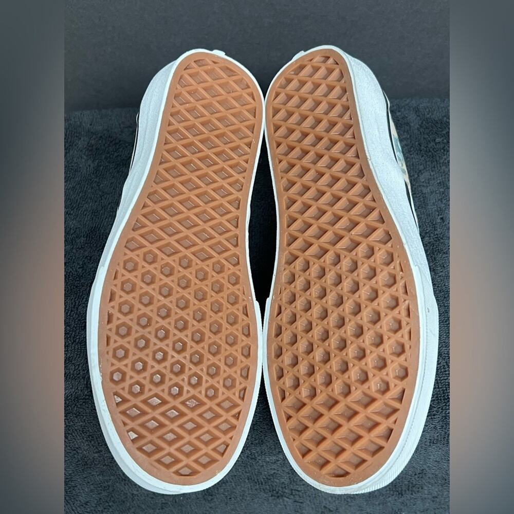 Vans x Horror The Shining Slip-On Shoes Men's 4 Women's 5.5 RARE - Picture 8 of 10